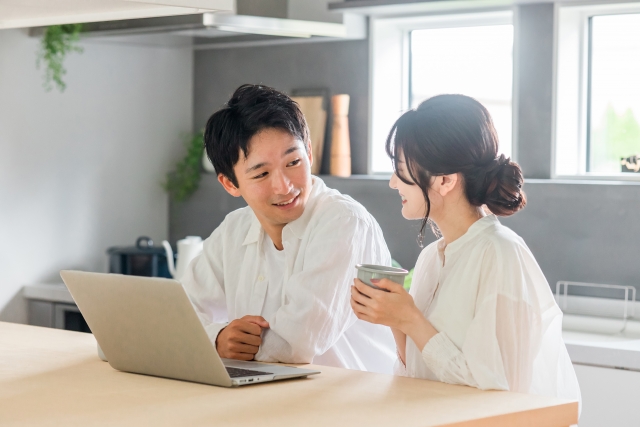 住宅とマンションの街並み