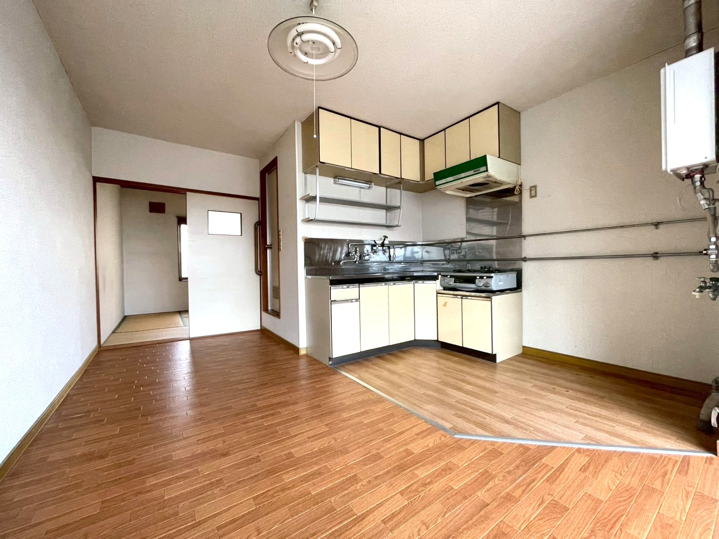 B201LINE_ALBUM_B201_251030_26 | 株式会社エリアネット